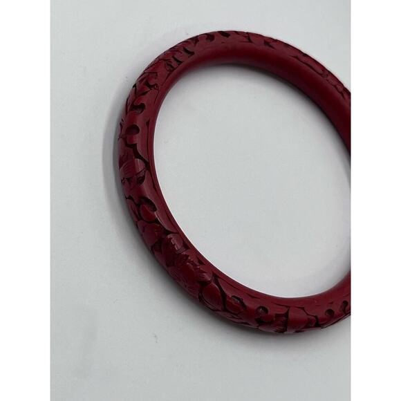 Vintage Chinese Carved Red
Cinnabar Floral Etched Bangle Bracelet - Picture 14 of 15